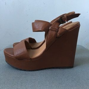 PacSun brown heeled wedges.
