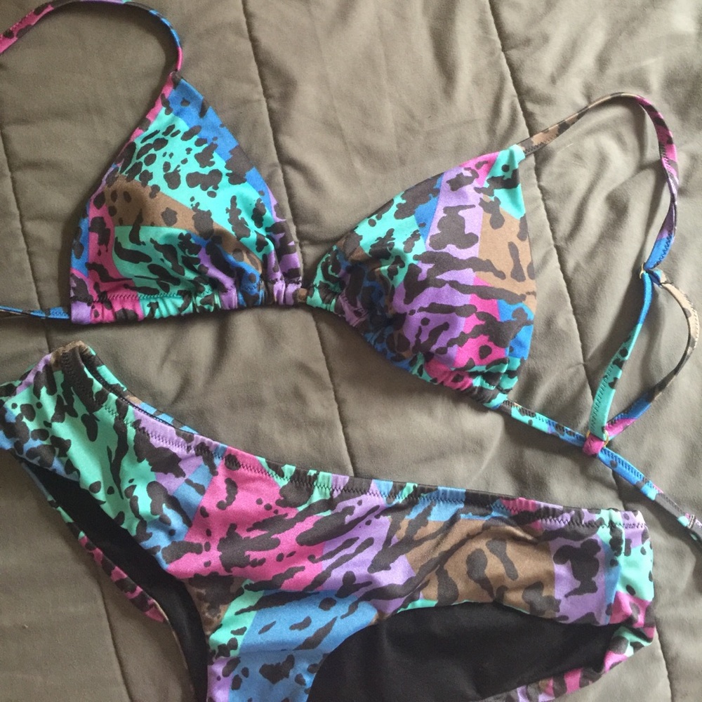 Victoria Secret Bathingsuit Colored Leopard
