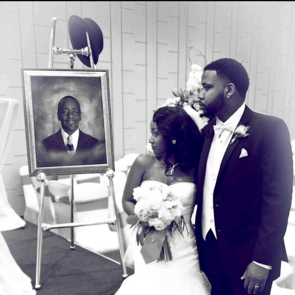 Meet your Posher, Keisha - Picture 2 of 2