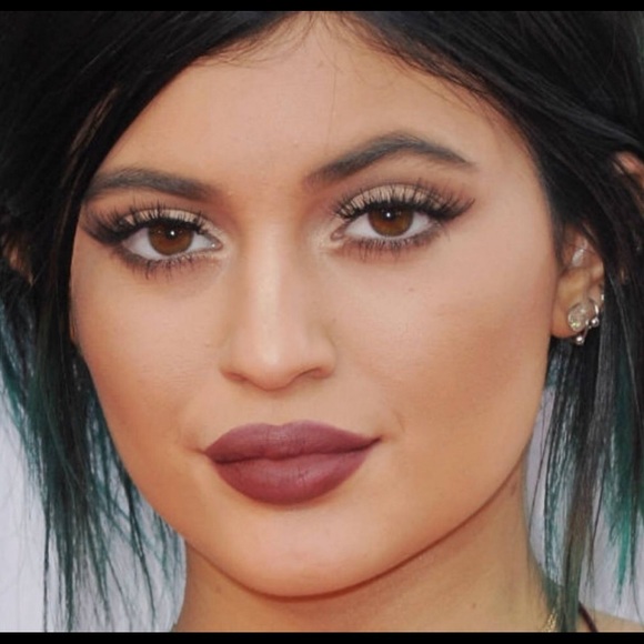 kylie jenner mac lipstick