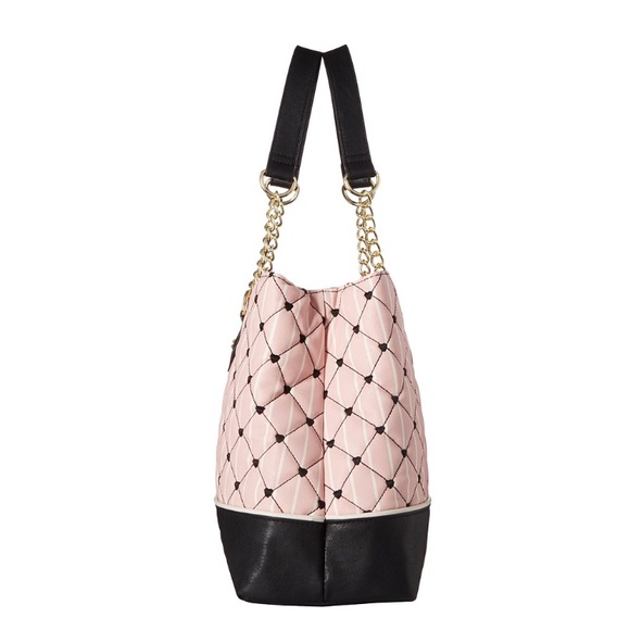 👏🏻HOST PICK 👏🏻 🍾NEW BETSY JOHNSON Satchel - Picture 3 of 5