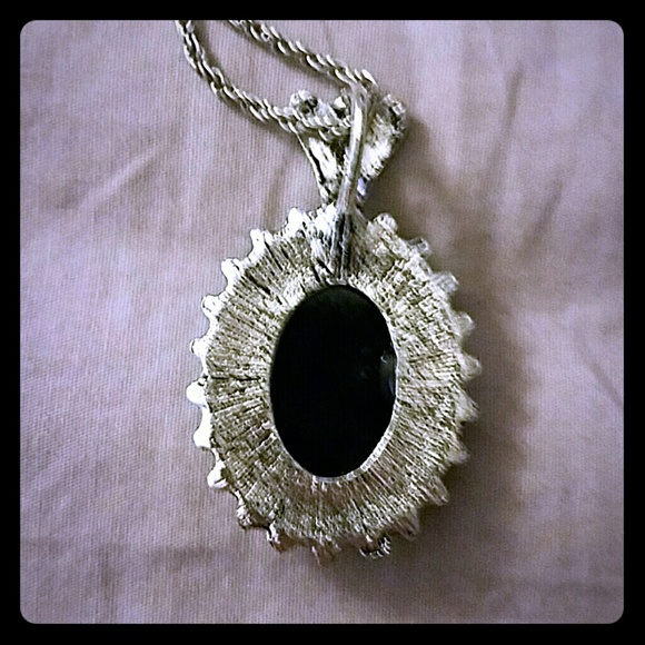 Jewelry - ❤Long Silver-Toned Onyx Necklace❤ Jewelry - ❤Long Silver-Toned Onyx Necklace❤