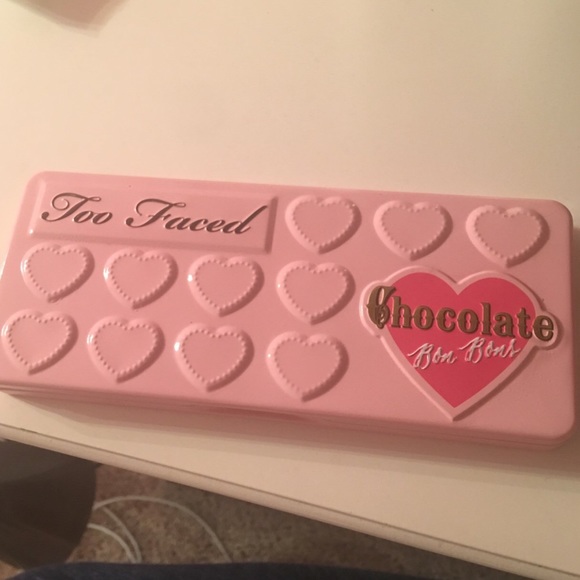 Too faced chocolate bon bons pallet in good shape - Picture 1 of 4