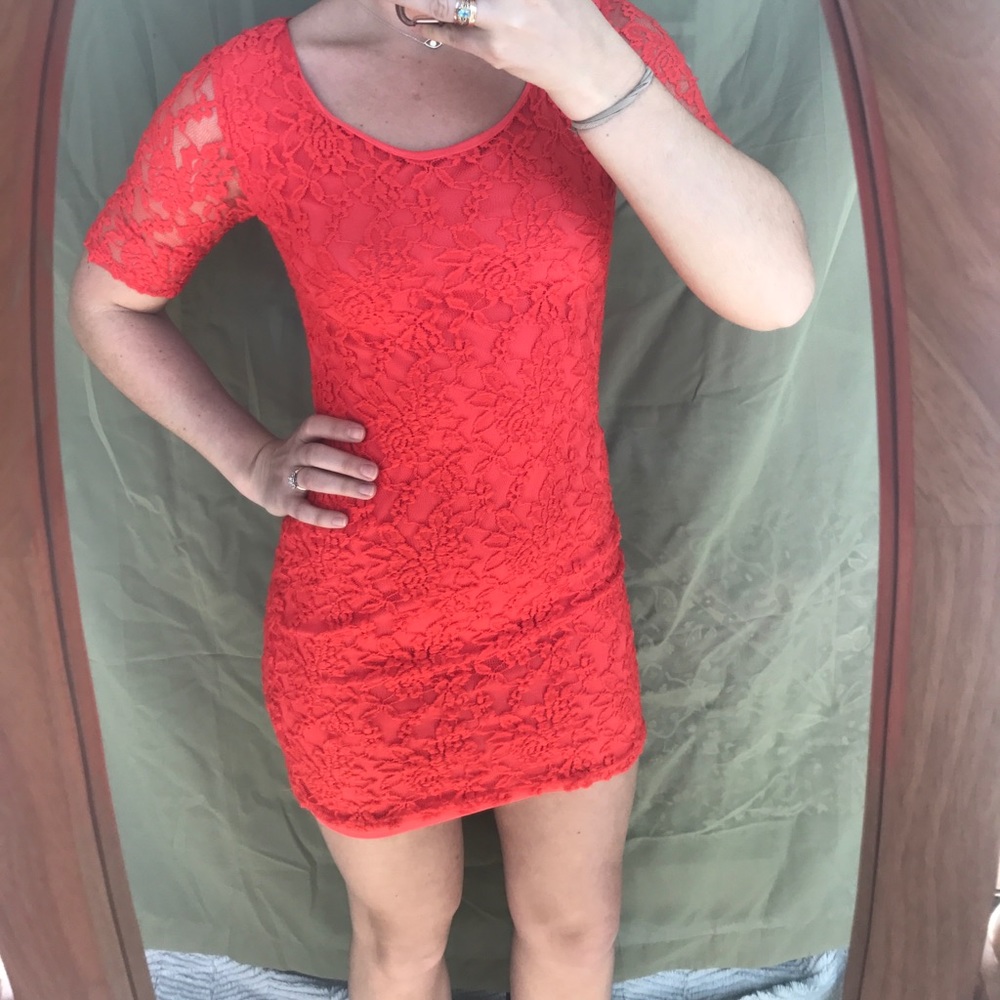 🔥Lace Overlay 3/4 Sleeve Bandage Dress