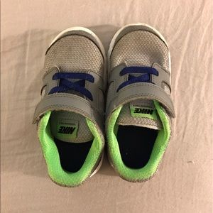 Nike toddler sneakers size 8c
