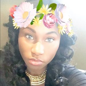 Meet your Posher, Kayon