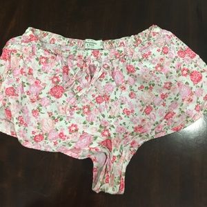 A&F floral shorts xs