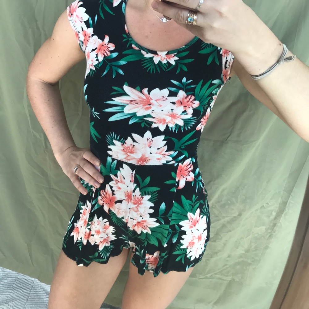 🌴 Tropical Cotton Romper