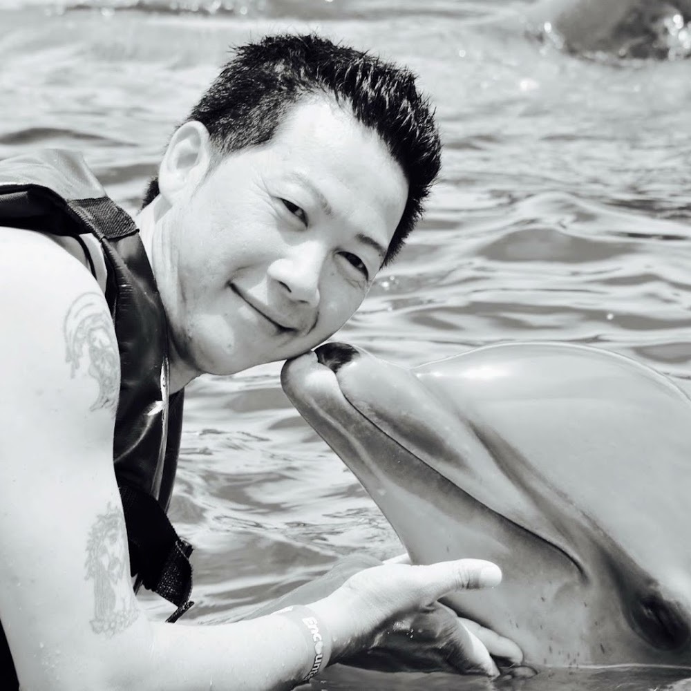 Meet your Posher, Eric