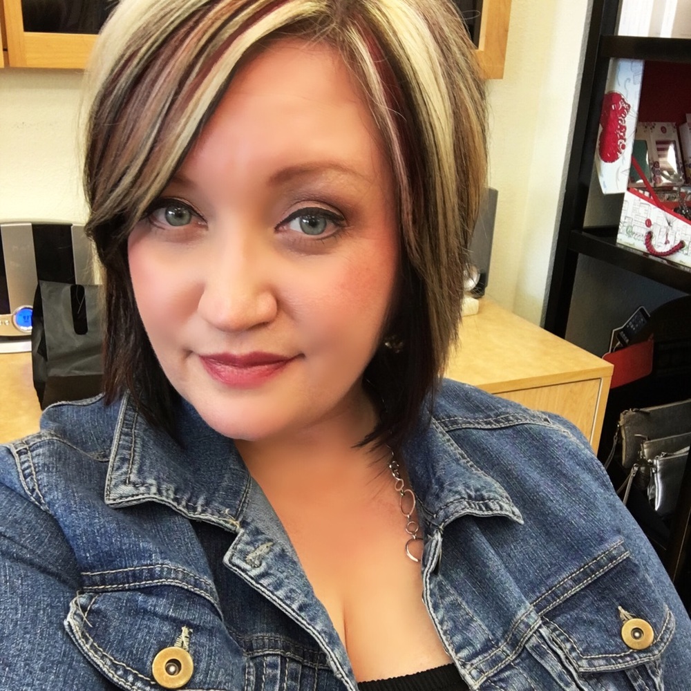 Meet your Posher, Danya