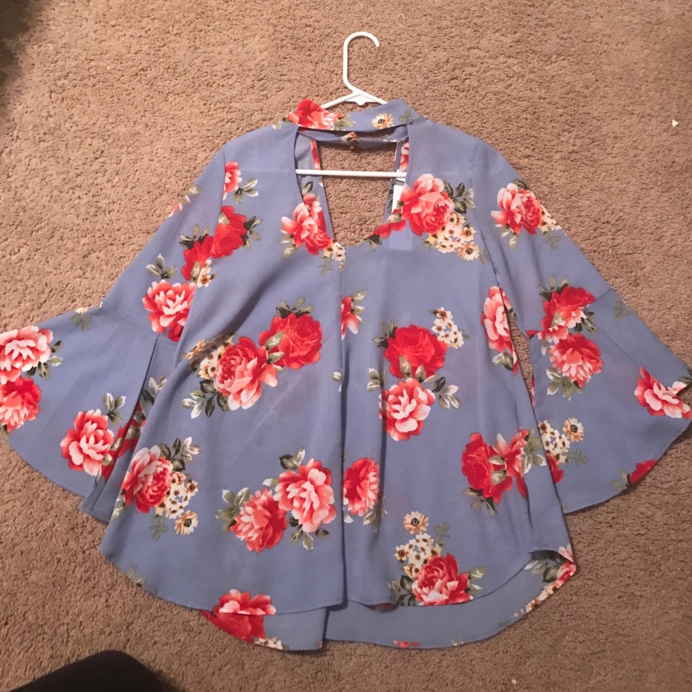 Periwinkle NWT small top