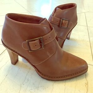Gorgeous Cole Haan Booties