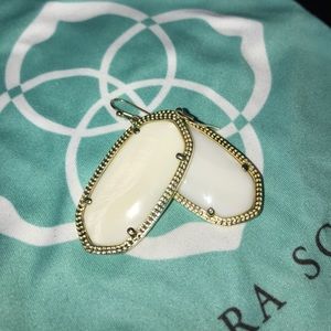 Kendra Scott - Elle Earrings in Ivory Pearl