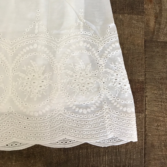 LAST ONE!! White embroidered cold-shoulder dress! - Picture 2 of 4