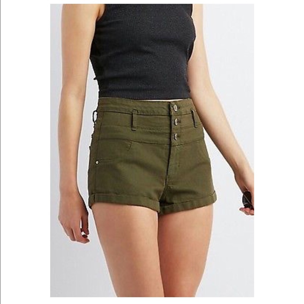 🌴CHARLOTTE RUSSE REFUGE HIGHWASTED OLIVE SHORTS🌴