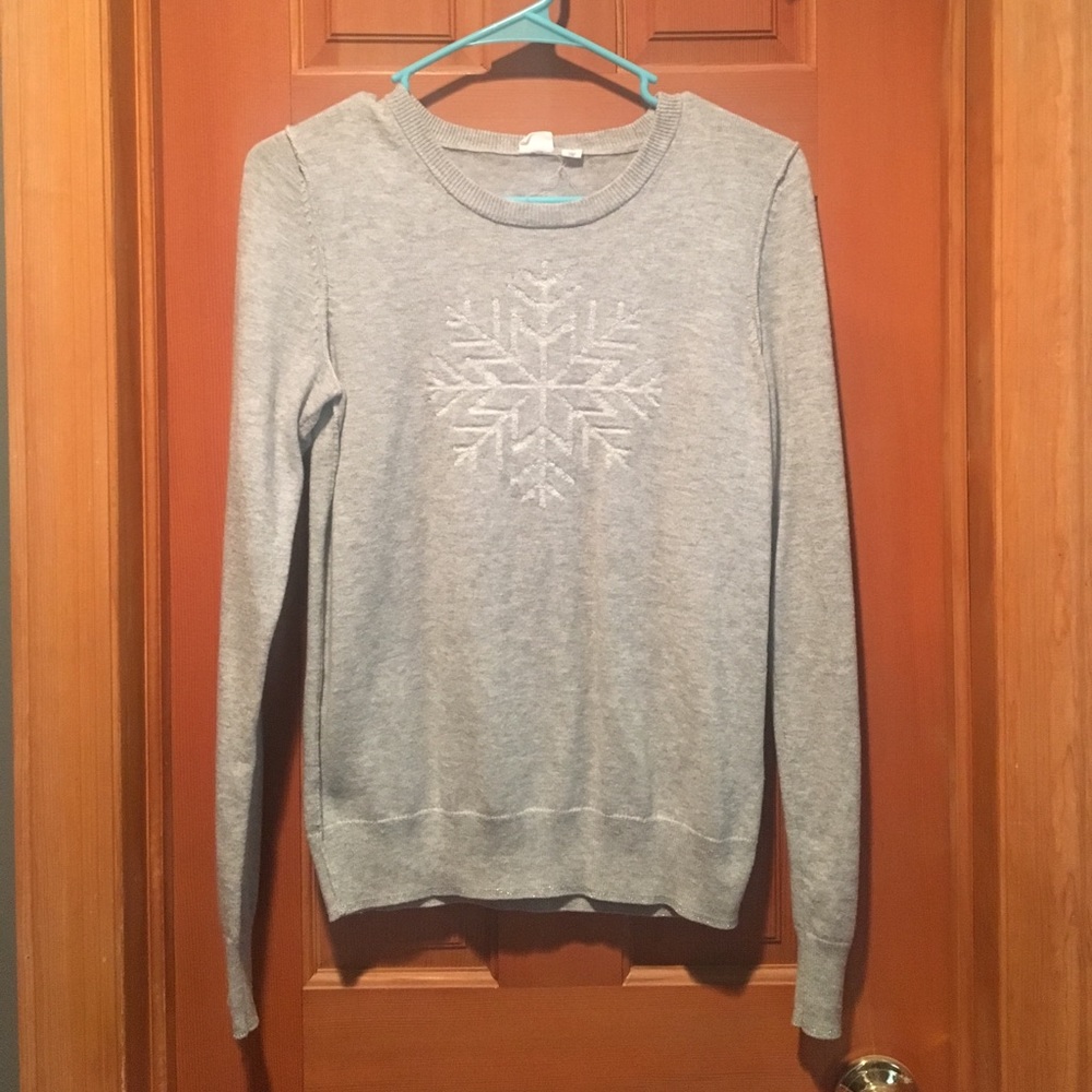 GAP sweater