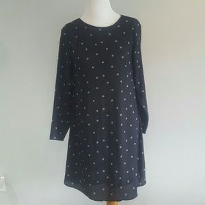 H&M black lined shift dress size 6 medium