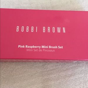 🆕 NIB Bobbi Brown "Pink Raspberry" mini brush set