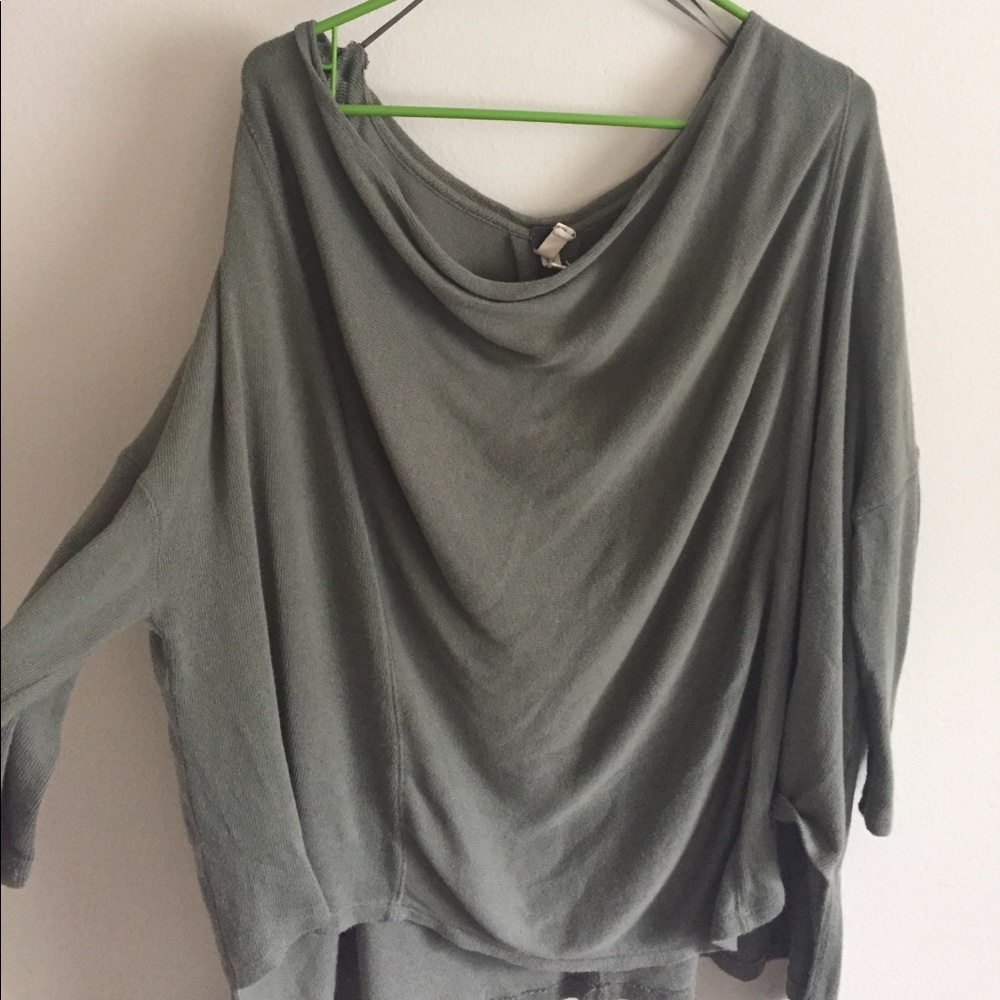 FREE PEOPLE flowy sweater