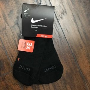 Nike Dri-FIT cotton low cut socks