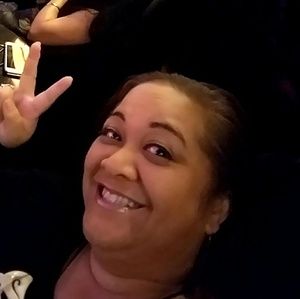 Meet your Posher, Mae