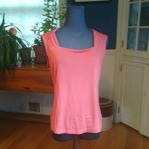 Pink sleeveless stretchy top