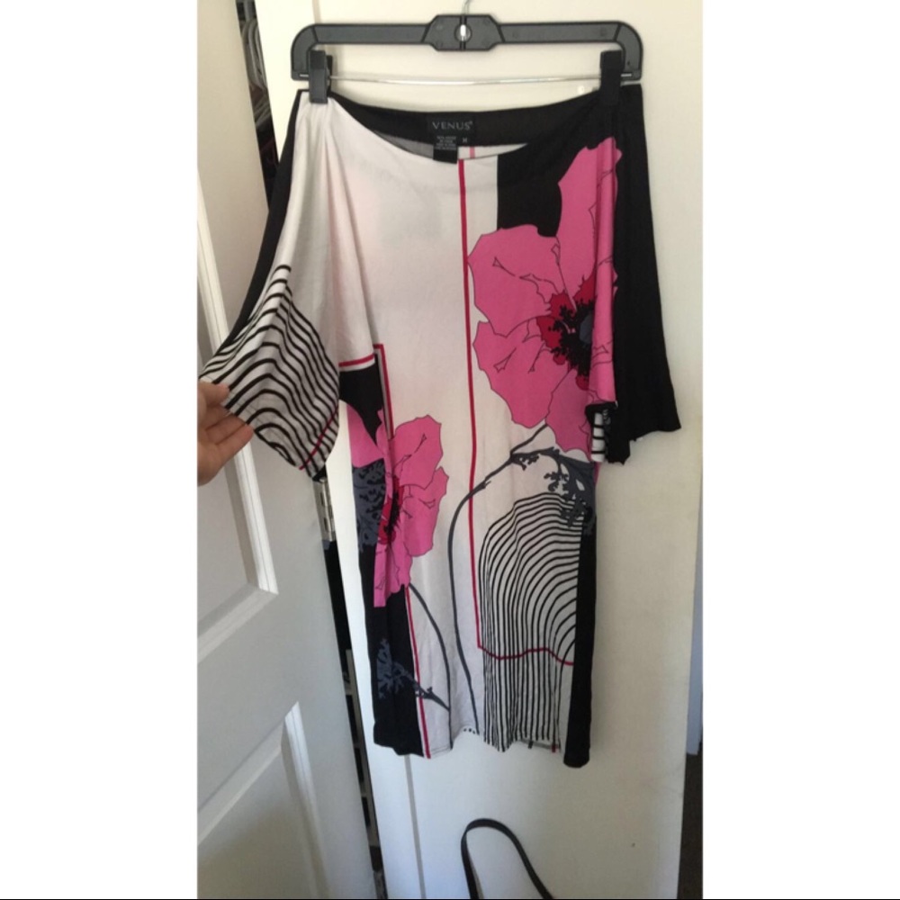 Venus form fitting dresss