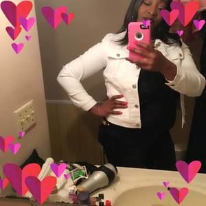 Meet your Posher, Stephanie