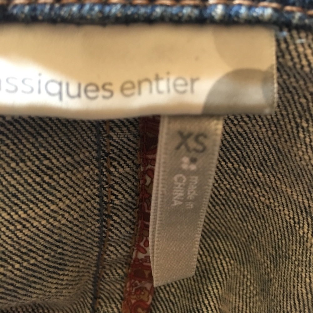 Form Fitting Beautiful Button Down Jean Jacket Xs - image 6