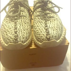 Yeezy inspired turtle doves 6.5 but fit like 7-7.5