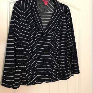 Navy and white knit jacket 3/4 sleeves