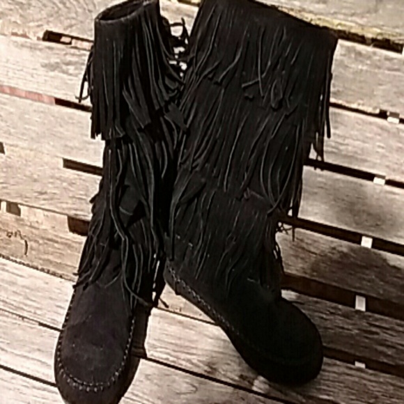 Shoes - Picture 4 of 4