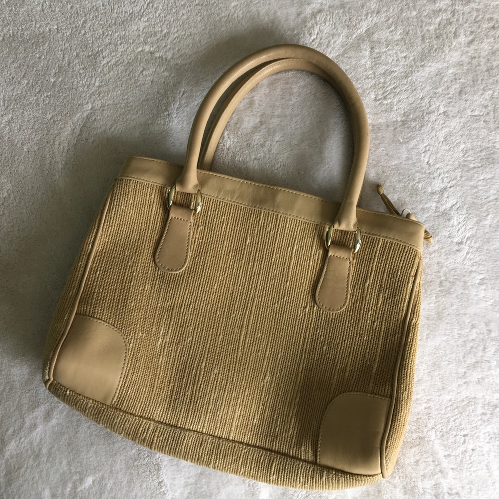 Ganson handbag - beige color - great texture!