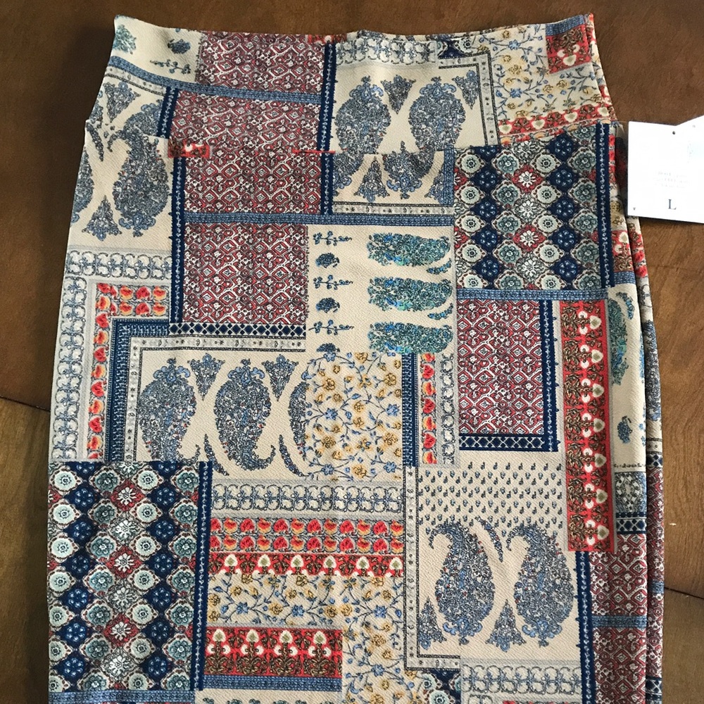 LuLaRoe Cassie L skirt