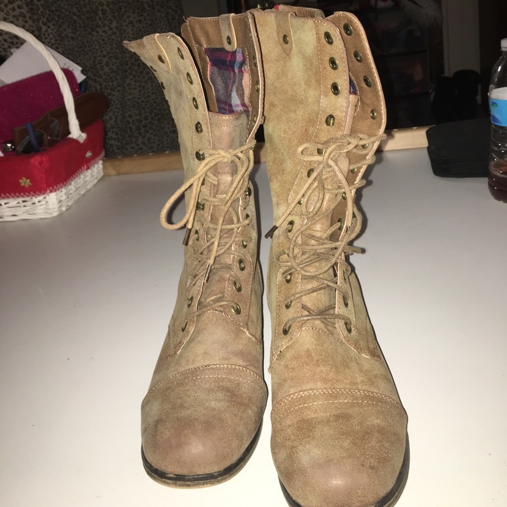 Lace up boots