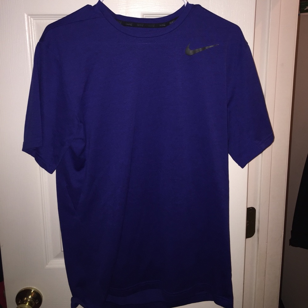 Blue Nike shirt size M Dry fit