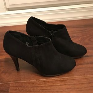 Black IMPO Faux Suede Booties
