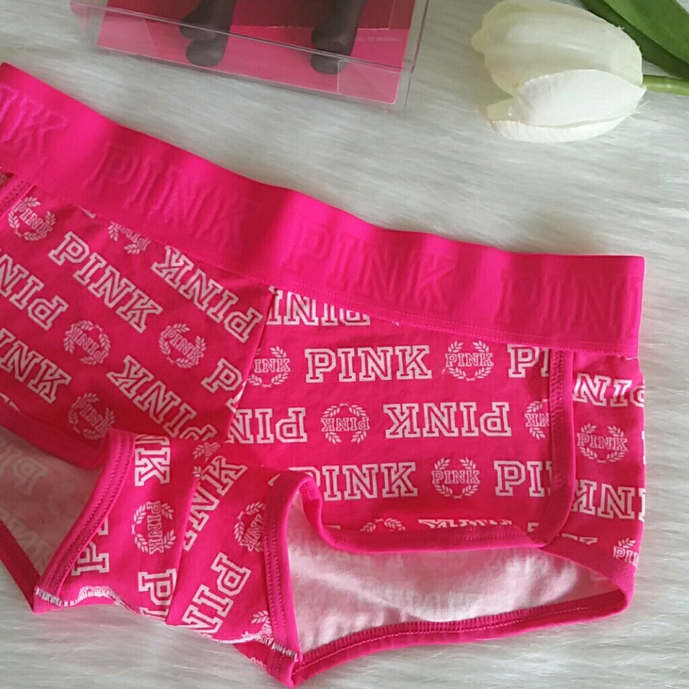X VS PINK LOGO BOYSHORT SIZE  XS. New with tags - Picture 3 of 4