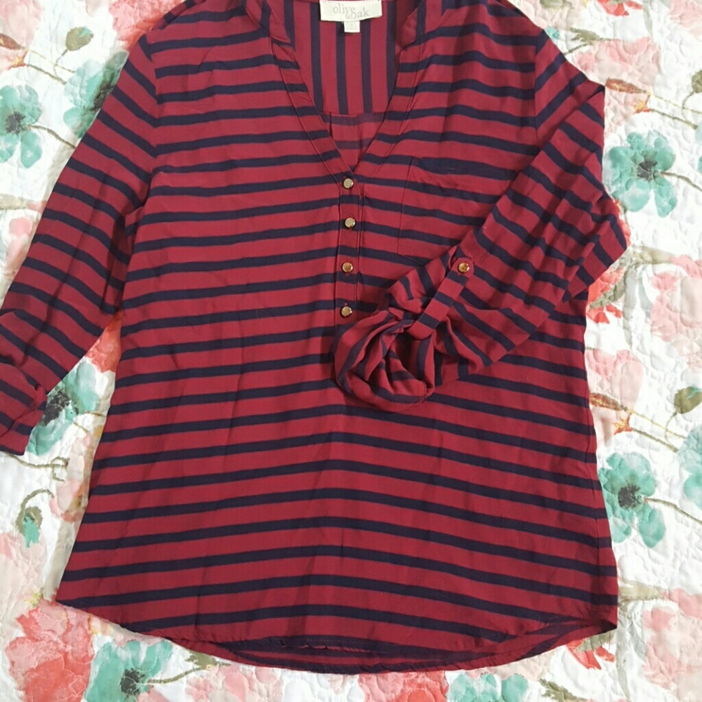 SOLD Olive and Oak Button Tab Sleeve