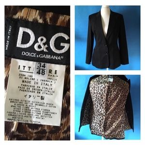 black blazer with leopard print lining