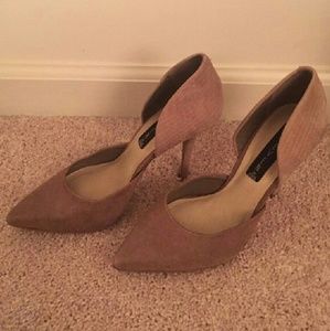 Size 6 Steve Madden Nude Pumps