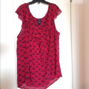 Chiffon ruffle front tank. Red with black lips.