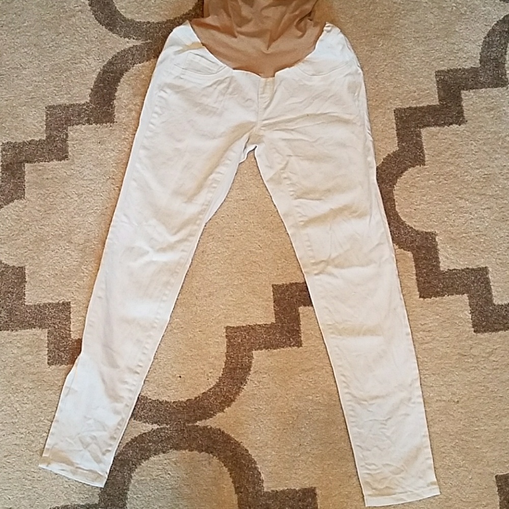 Medium maternity jeans