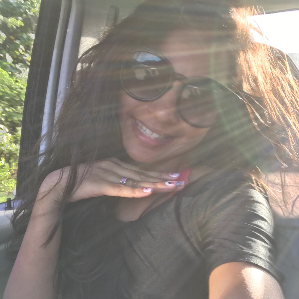 Meet your Posher, Naomi