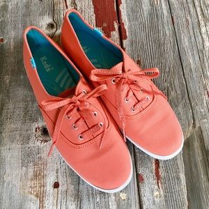 LIKE NEW Peach Colored Keds