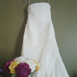 Vera Wang wedding dress