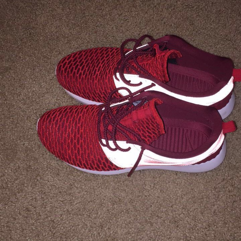 Nike roshes