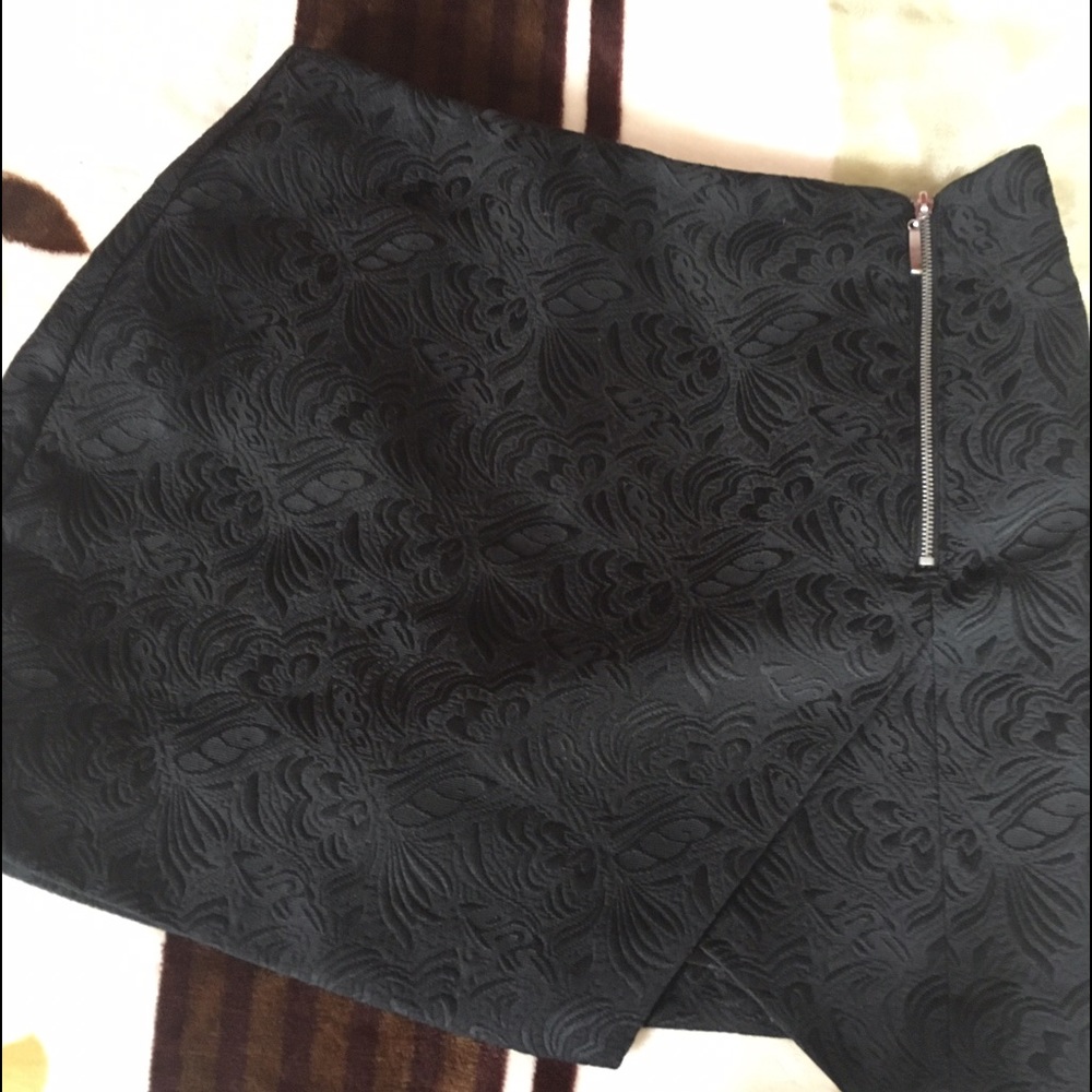 Brand new Black mini skirt