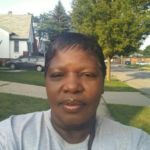 Meet your Posher, Paulette