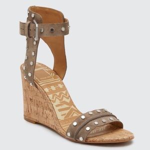 Dolce vita wedge sandals
